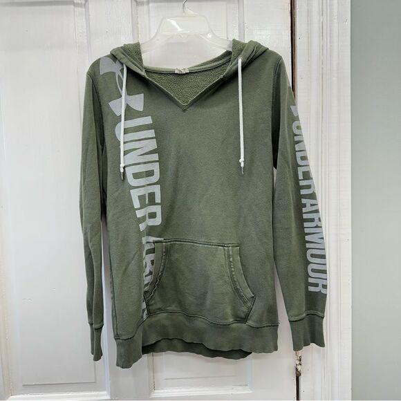 Under Armour Tops - Under Armour army green hooded hoodie sweatshirt women's medium